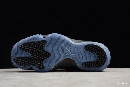 Rep EP Retro Cap Gown Jordan 11  378037-005 378037-005 and 0119